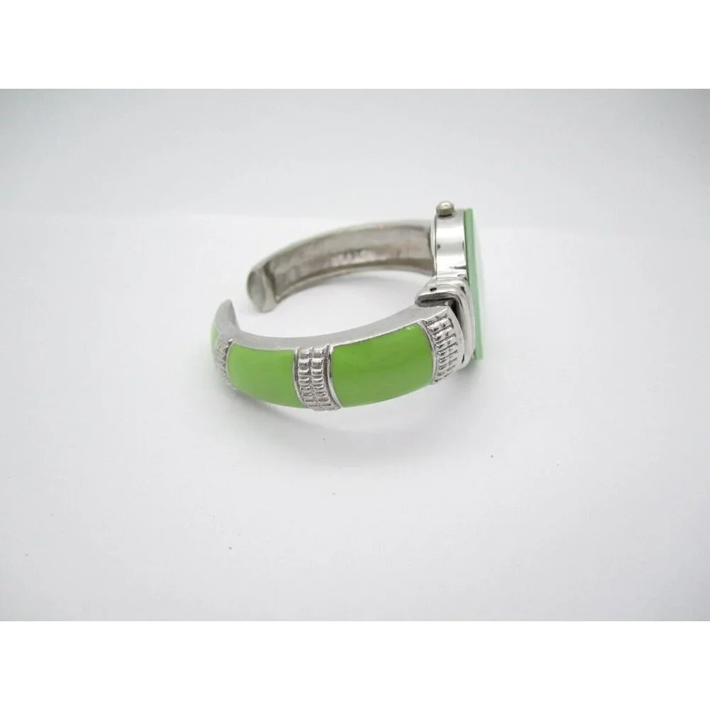 Women's Geneva Quartz WR Analog Dial Causal Round Bangle Watch (E491)